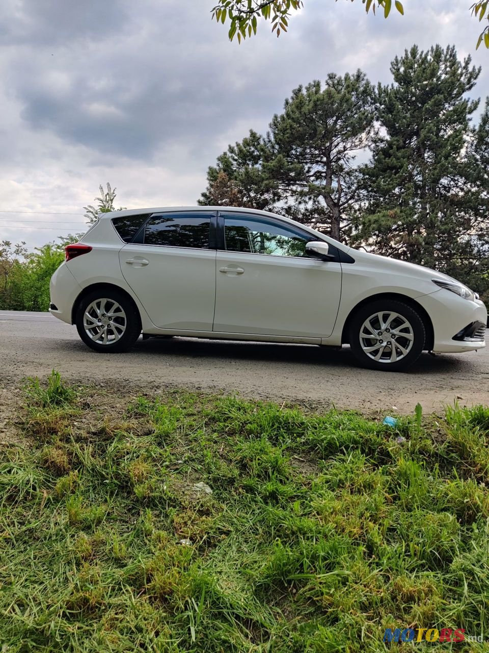 2015' Toyota Auris photo #1