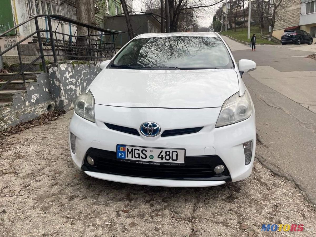 2013' Toyota Prius photo #1