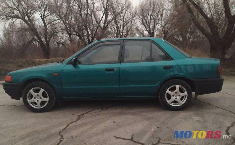 1994' Mazda 323 photo #2