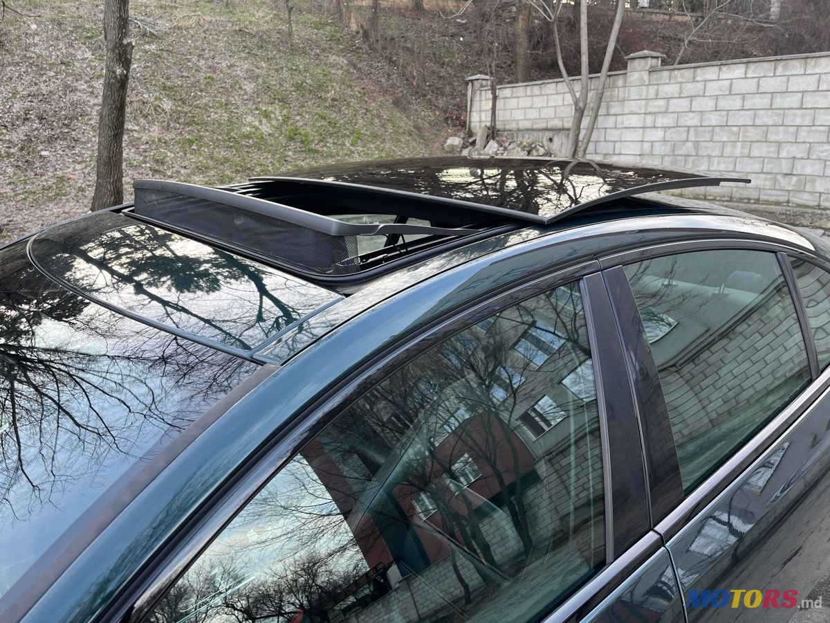 2015' Jaguar XE photo #5