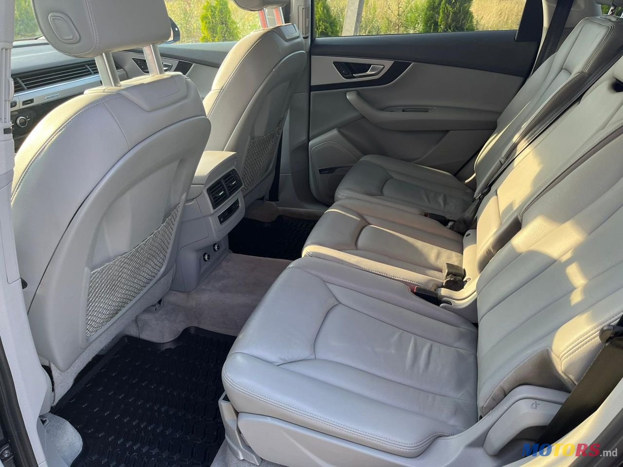 2017' Audi Q7 photo #6