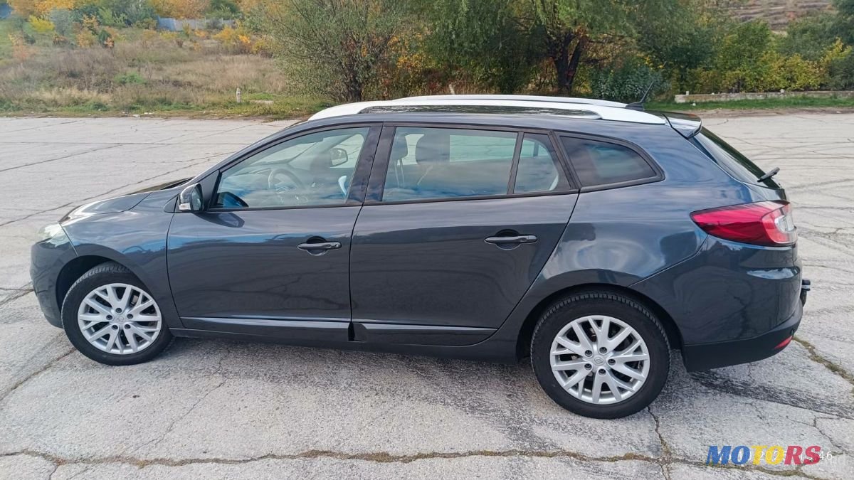 2013' Renault Megane photo #5