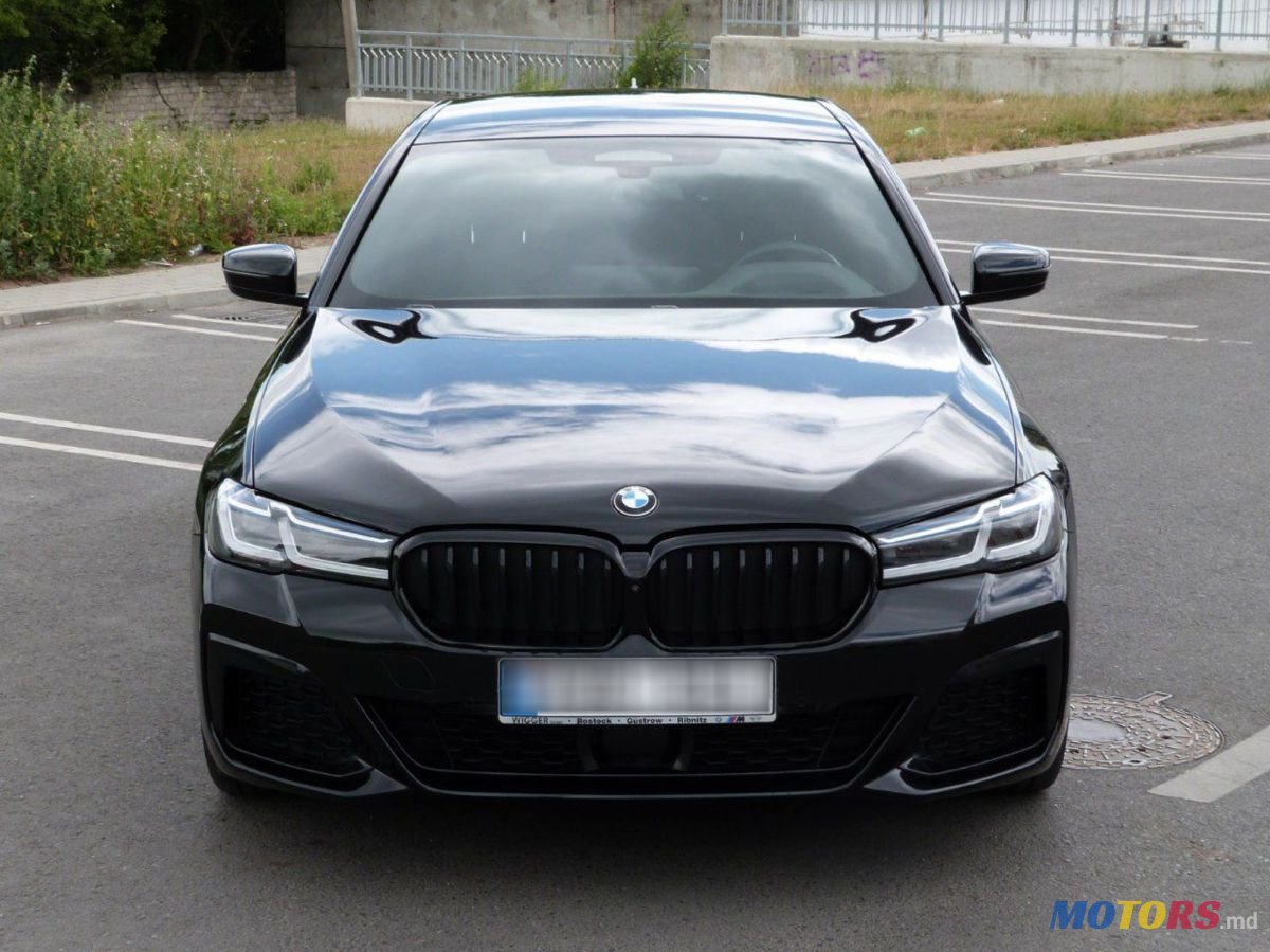 2020' BMW 5 Series photo #3