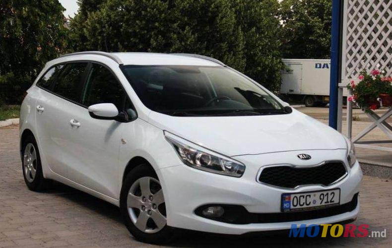 2013' Kia Cee'D photo #2
