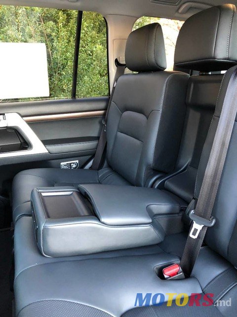 2017' Toyota Land Cruiser 200 rabiamelisa45@gmail.com photo #2