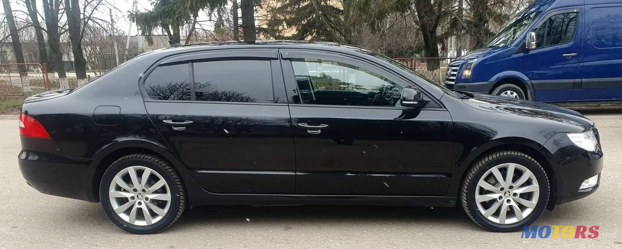 2010' Skoda Superb photo #5