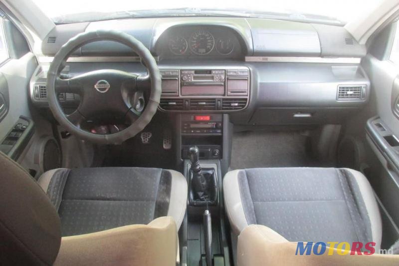 2003' Nissan X-Trail photo #2