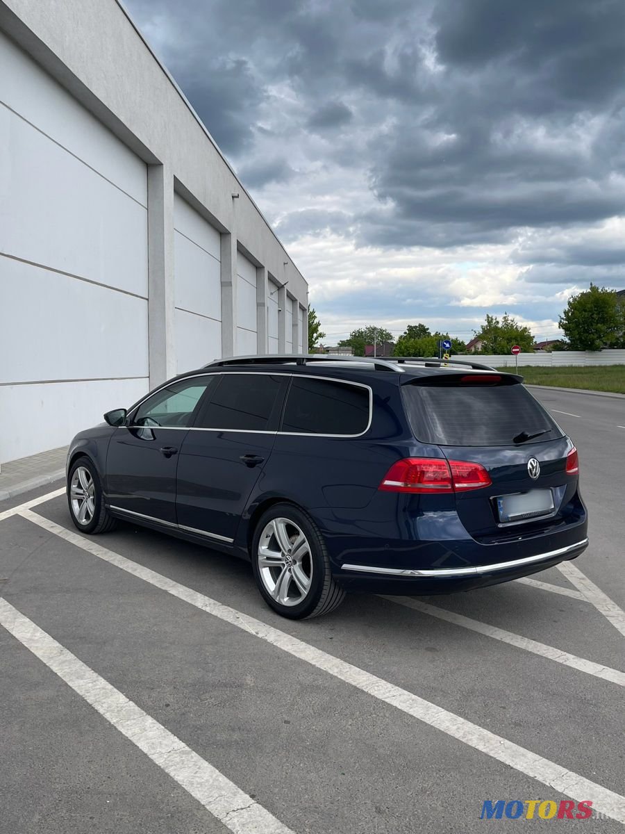 2012' Volkswagen Passat photo #3