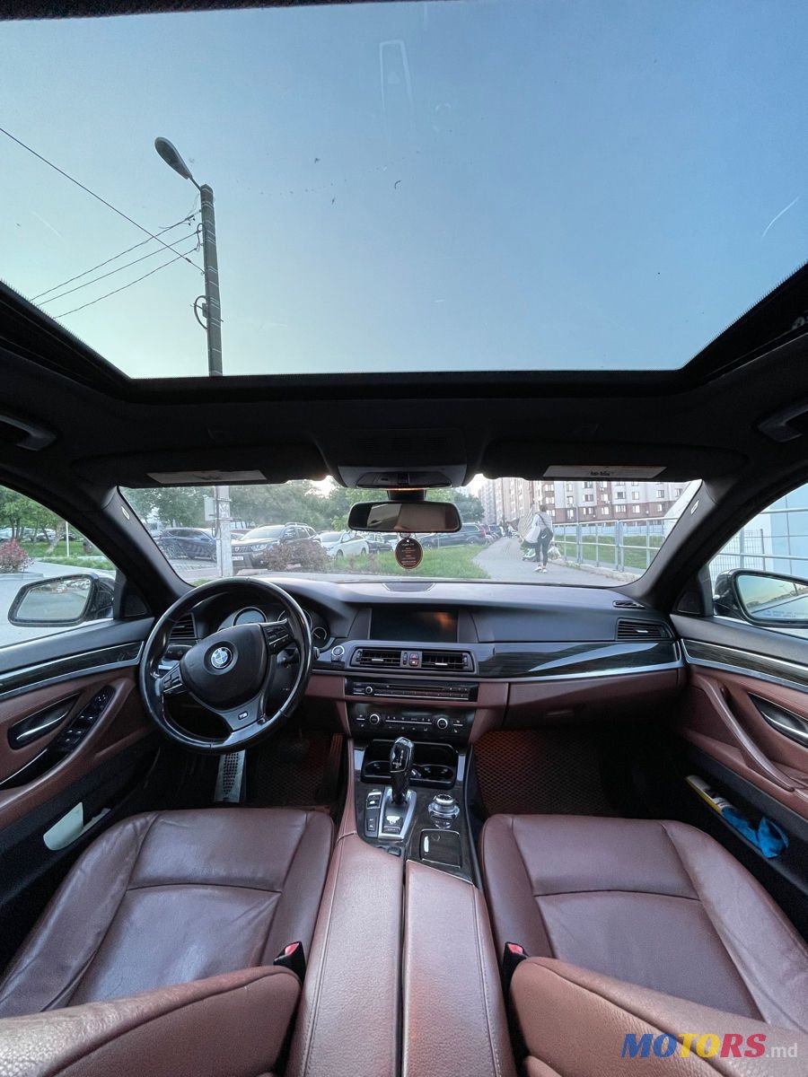 2013' BMW 5 Series photo #6