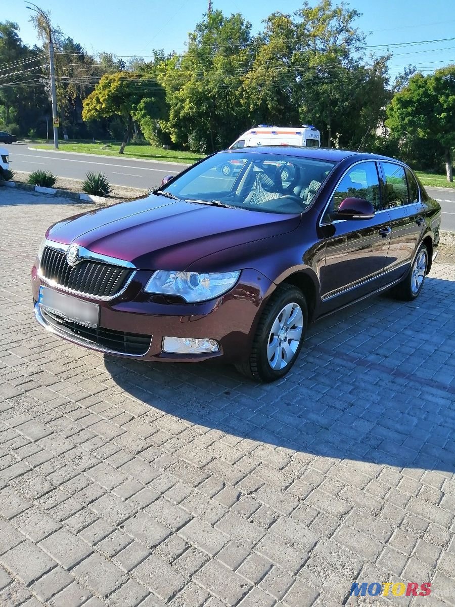 2009' Skoda Superb photo #2