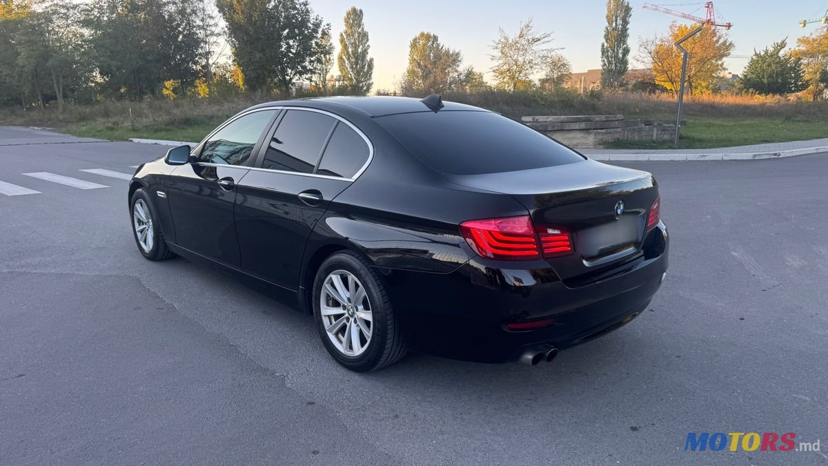 2015' BMW 5 Series photo #4