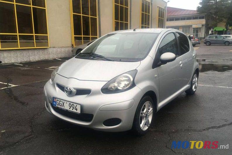 2011' Toyota Aygo photo #1