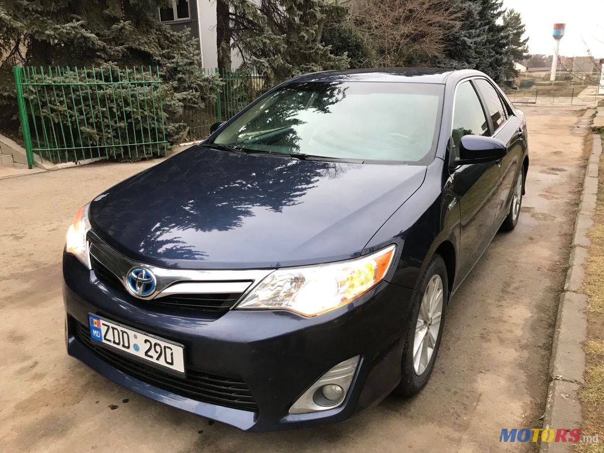 2014' Toyota Camry photo #1