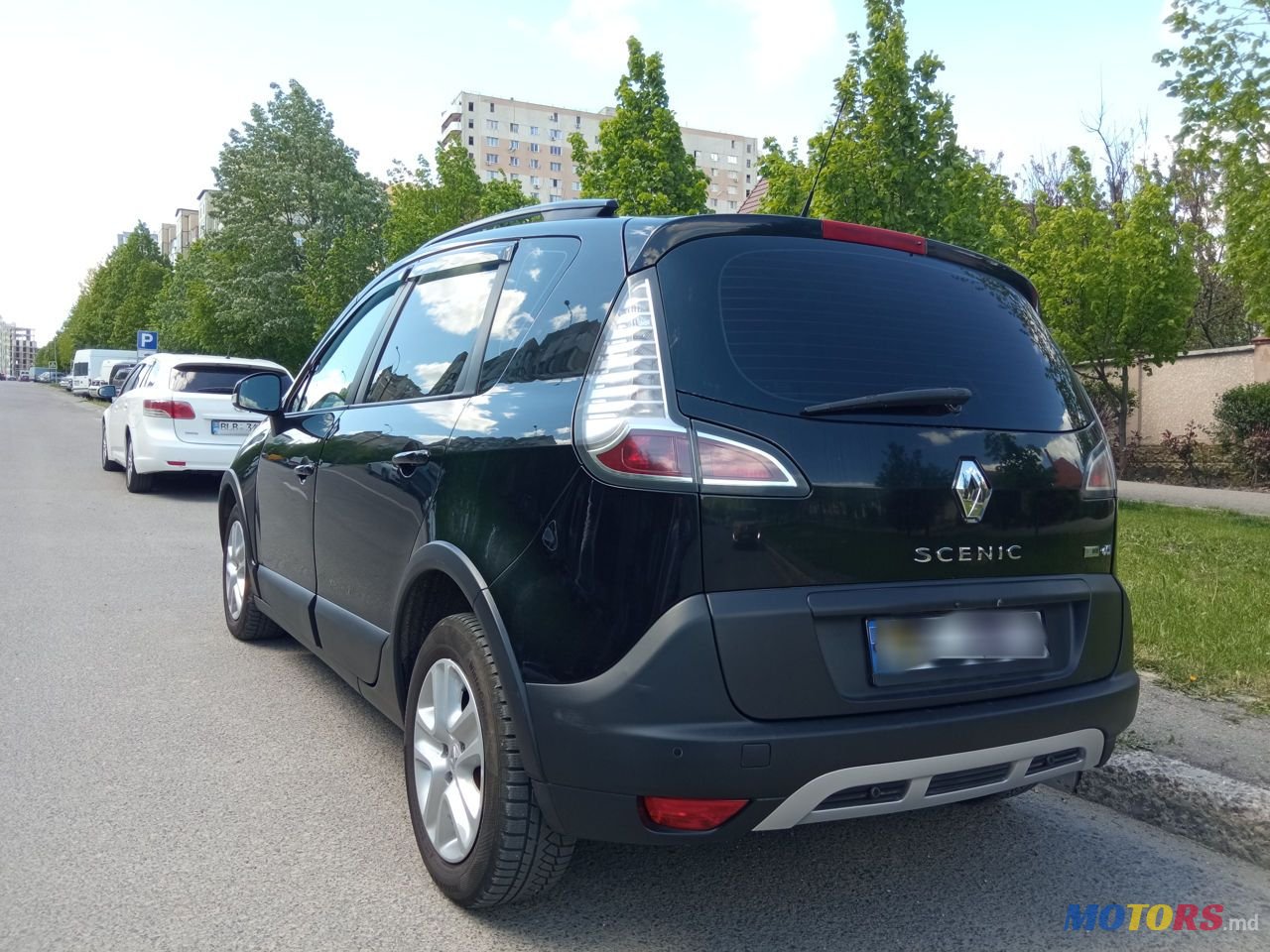 2013' Renault Scenic photo #5