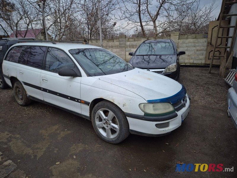 1995' Opel Omega photo #2