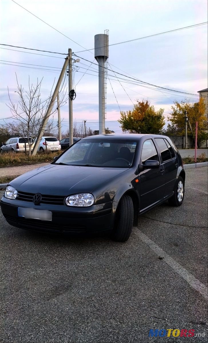 2000' Volkswagen Golf photo #1