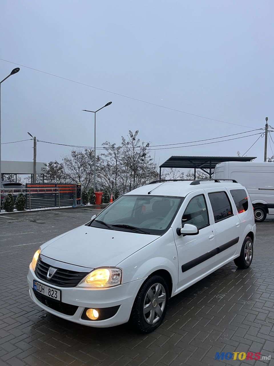 2010' Dacia Logan photo #2