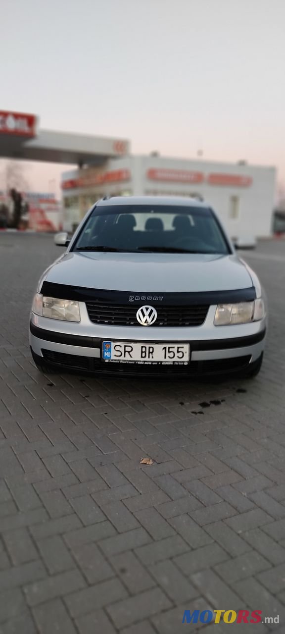 2000' Volkswagen Passat photo #1