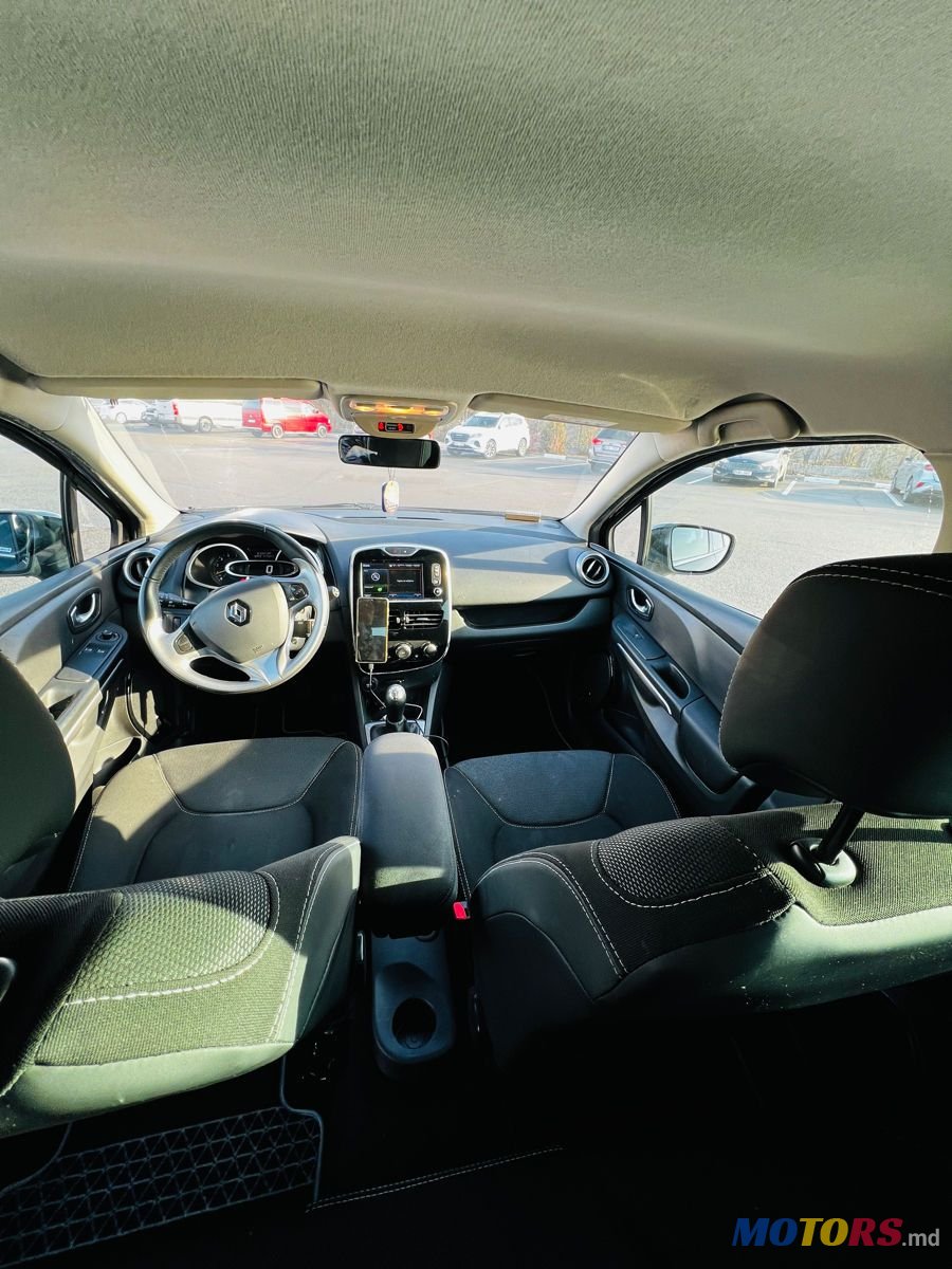 2015' Renault Clio photo #3