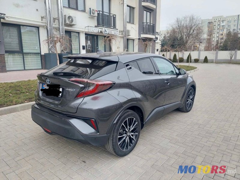 2018' Toyota C-HR photo #4