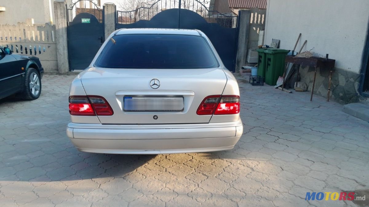 2000' Mercedes-Benz E-Class photo #1