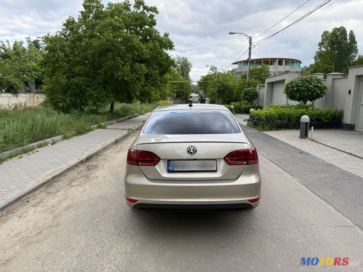 2014' Volkswagen Jetta photo #4