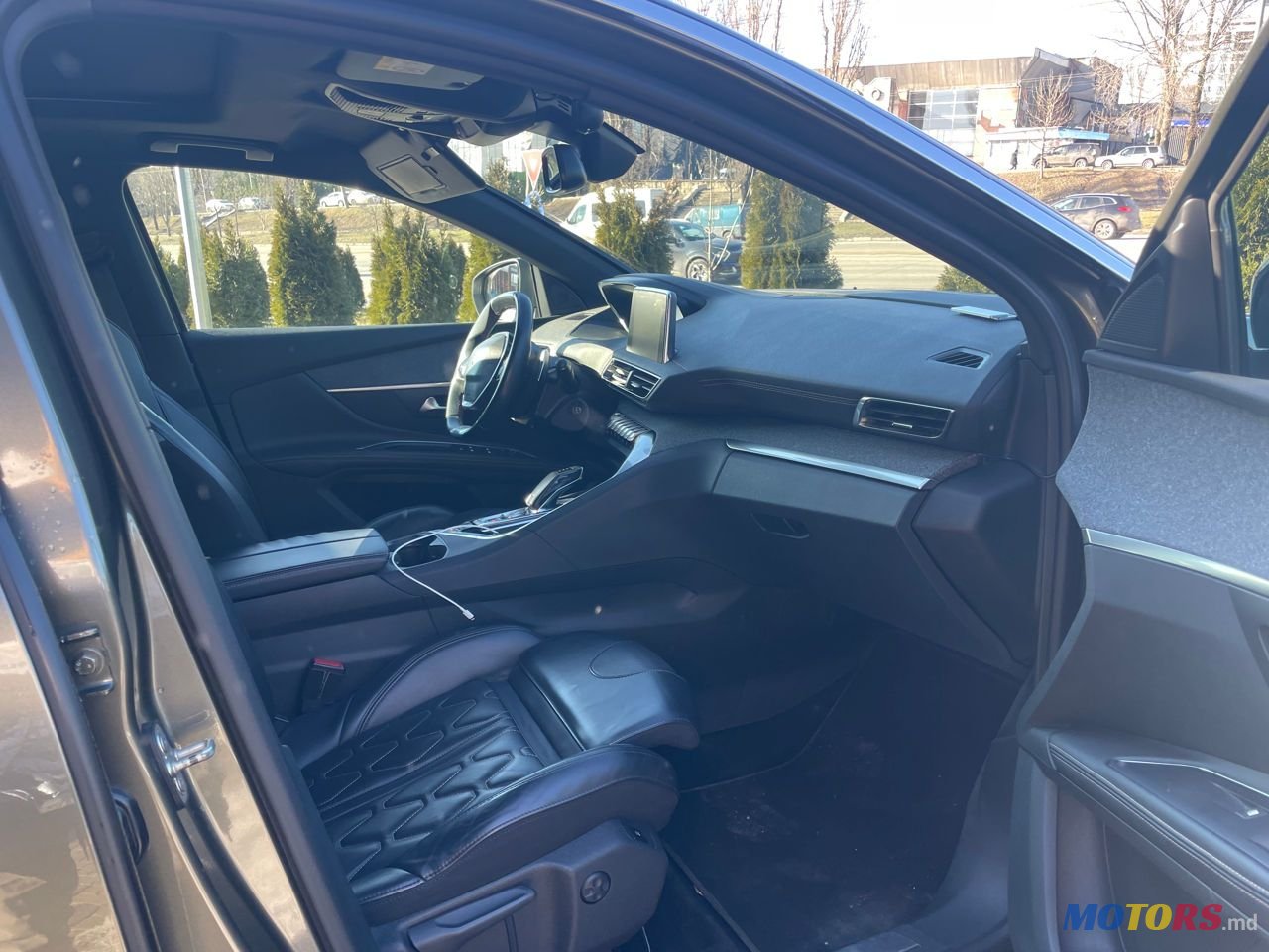 2018' Peugeot 5008 photo #3