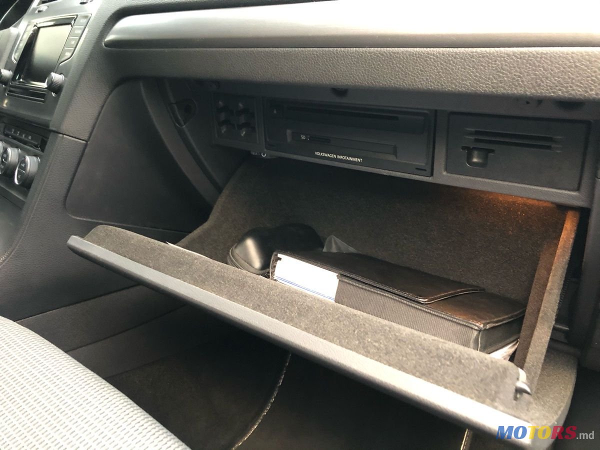 2013' Volkswagen Golf photo #6