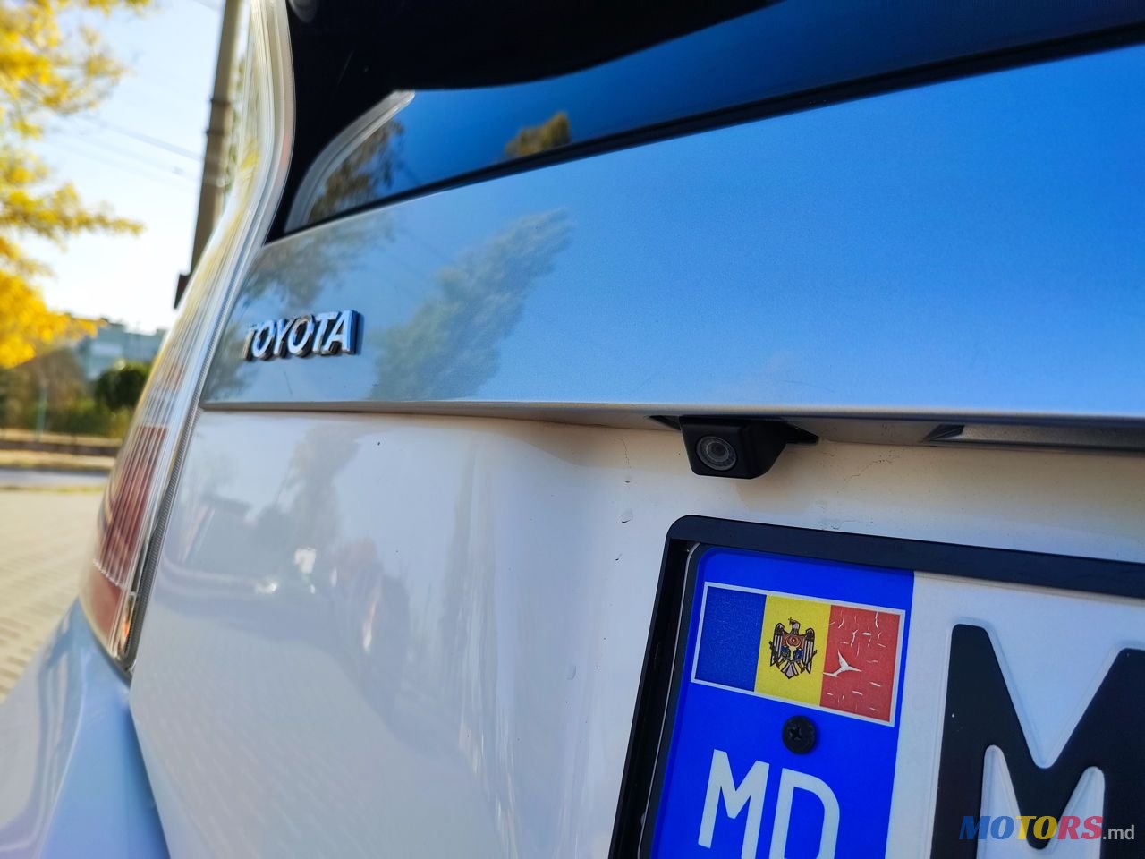 2013' Toyota Prius photo #5