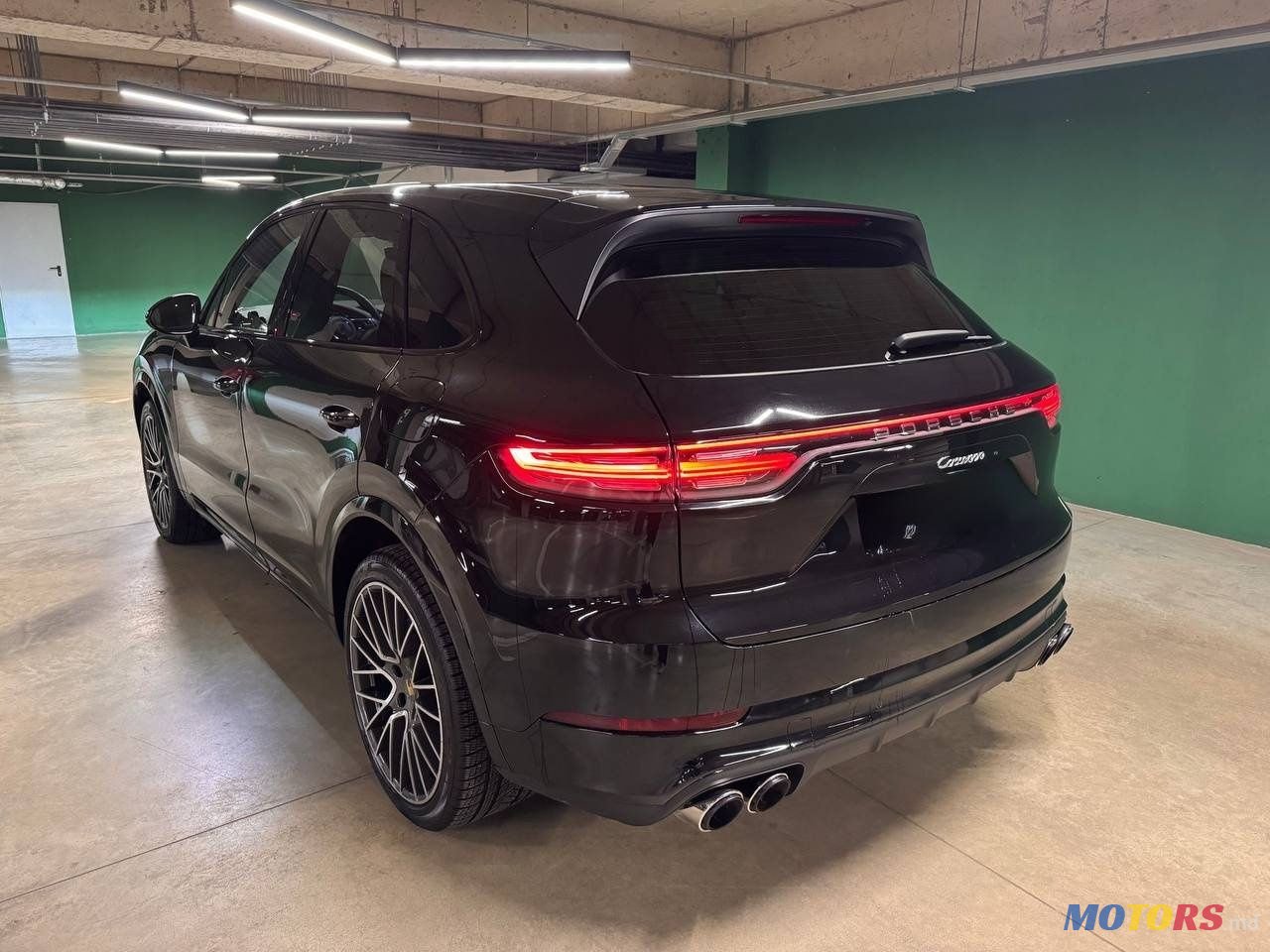 2021' Porsche Cayenne photo #1
