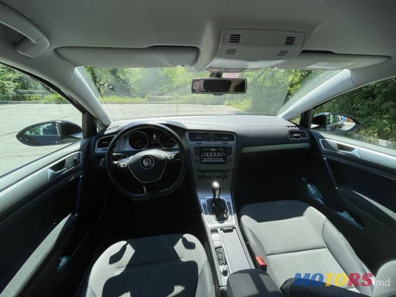 2013' Volkswagen Golf photo #6