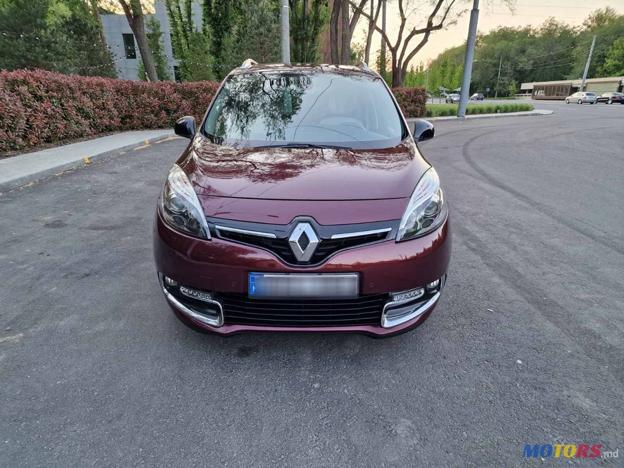 2014' Renault Grand Scenic photo #1