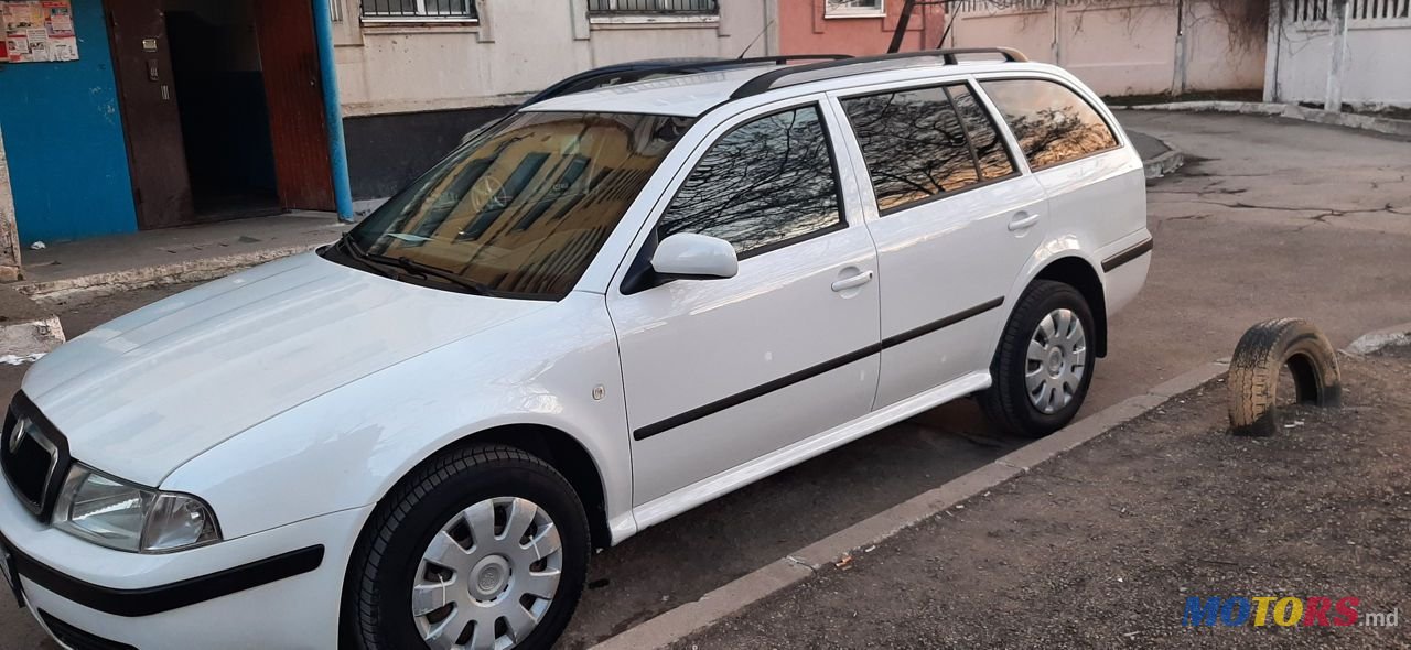 2007' Skoda Octavia photo #4