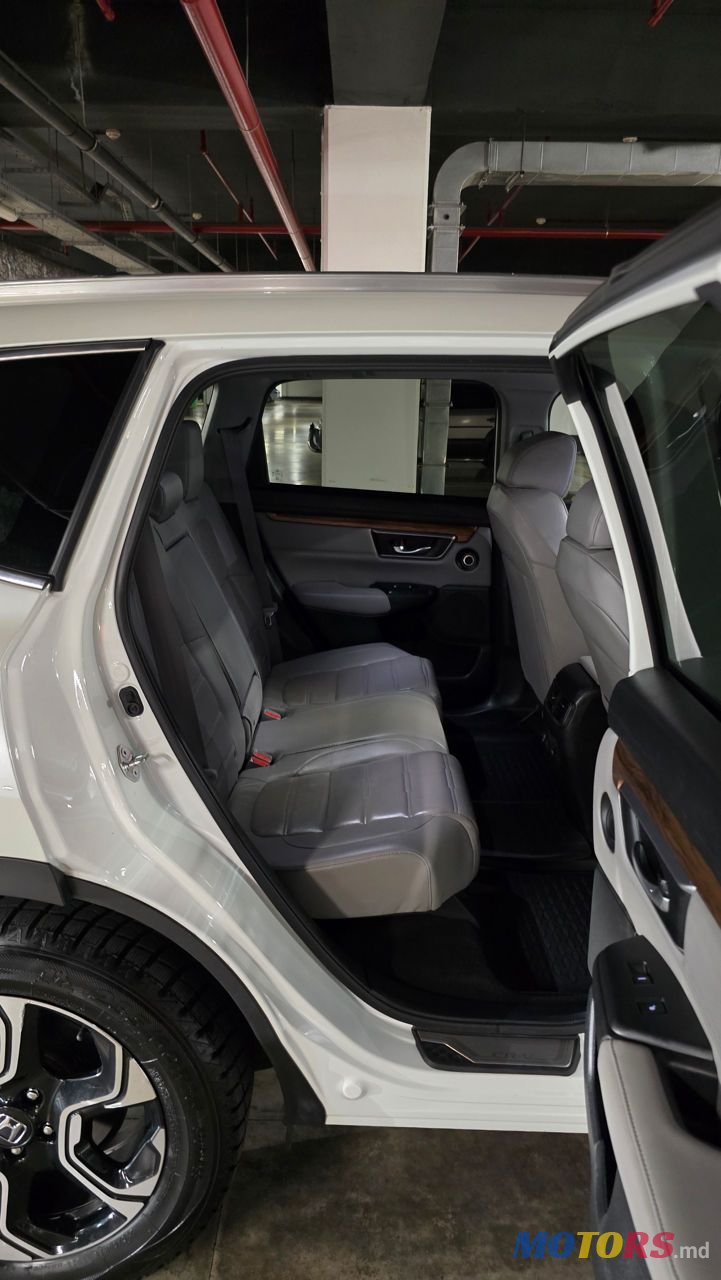 2018' Honda CR-V photo #5