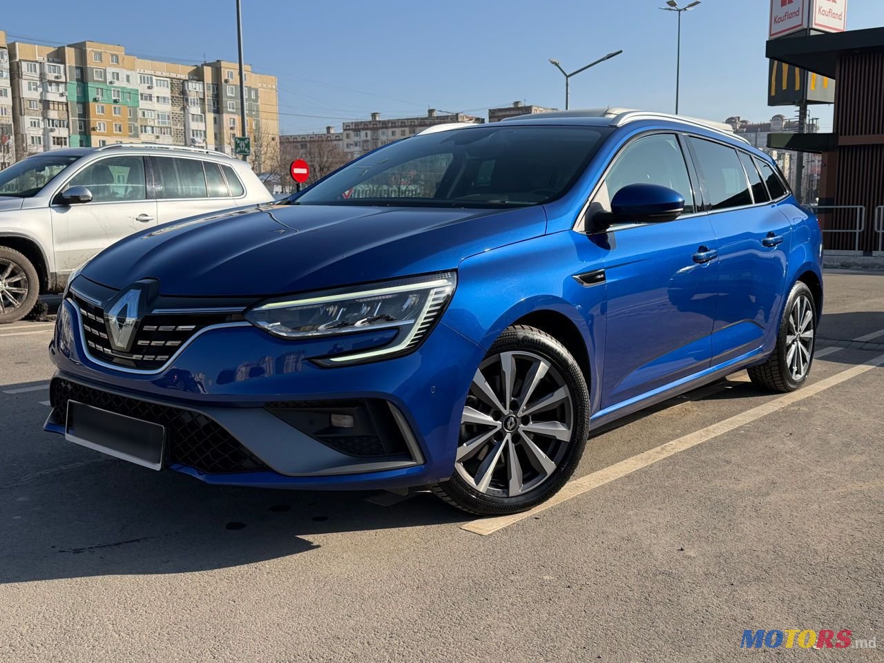 2023' Renault Megane photo #1