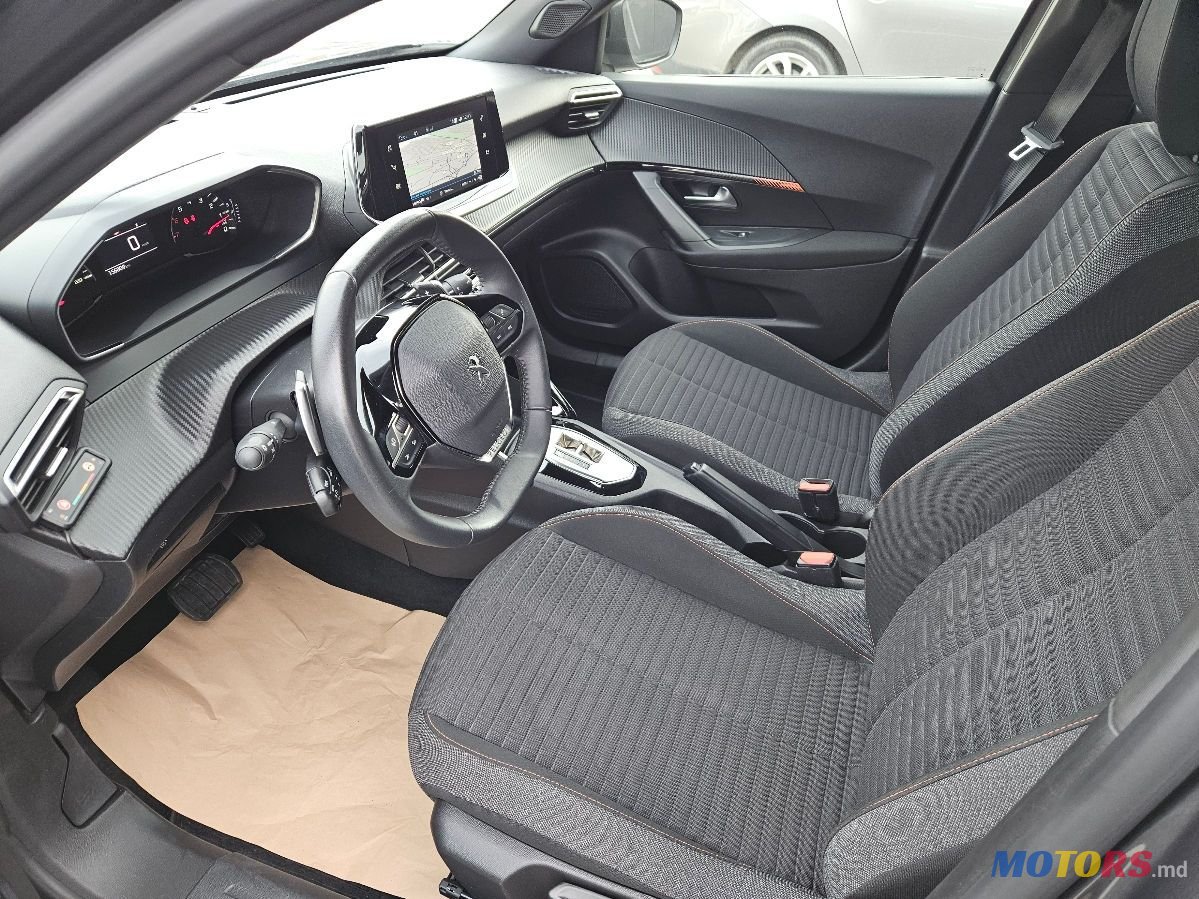 2023' Peugeot 2008 photo #6