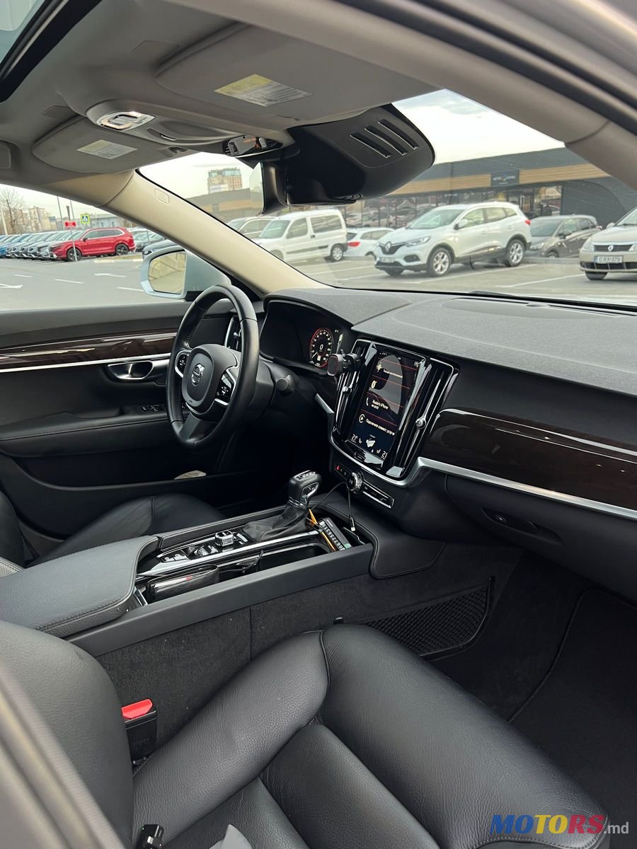 2017' Volvo S90 photo #6