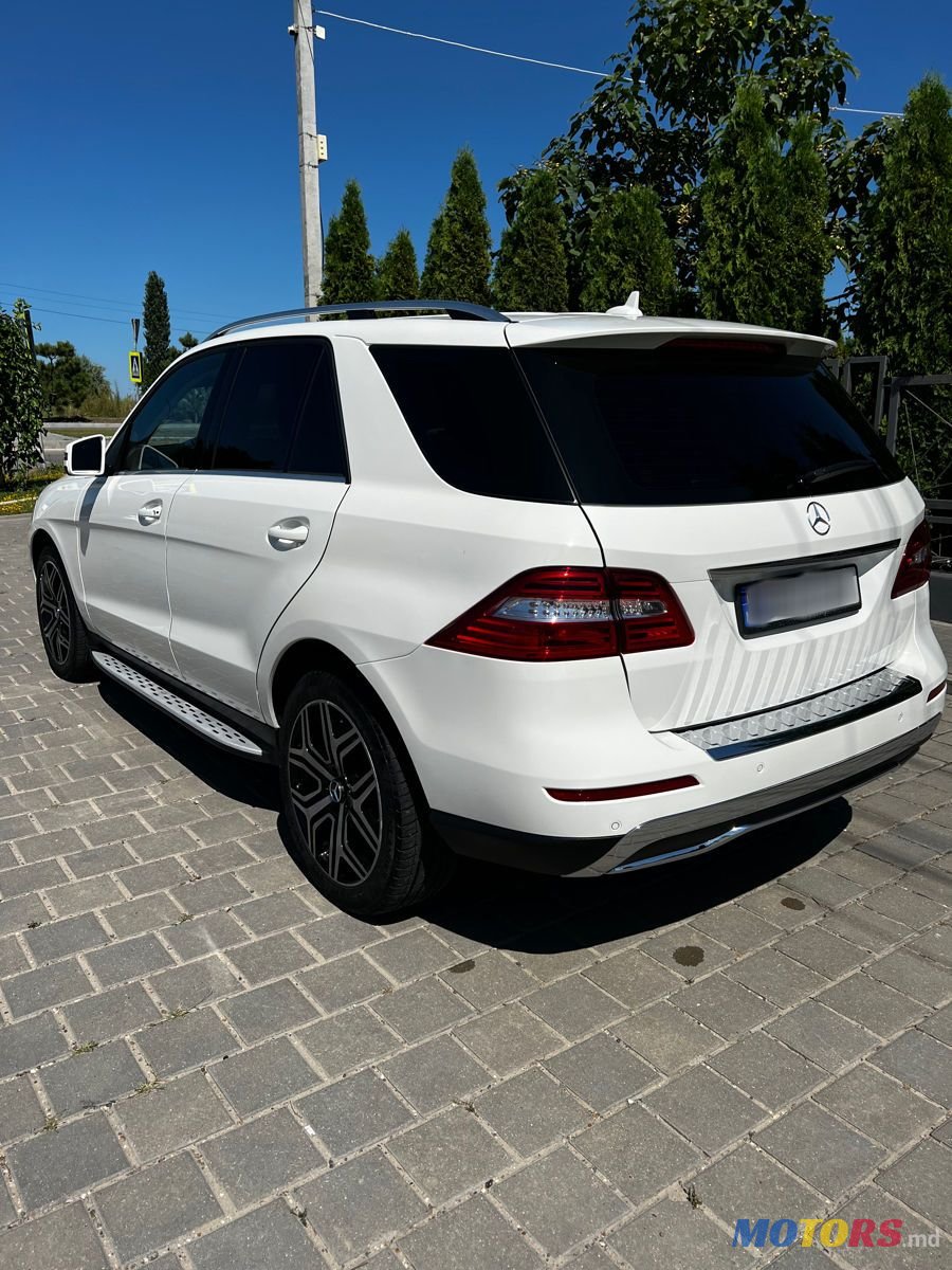 2013' Mercedes-Benz M Класс photo #4