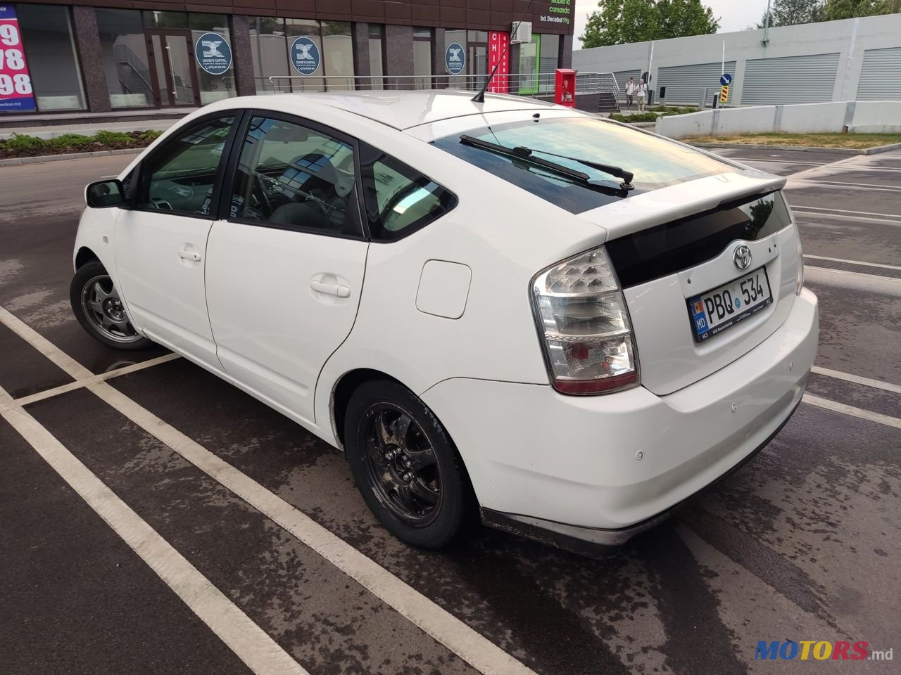 2008' Toyota Prius photo #6