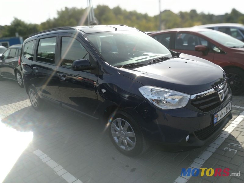 2012' Dacia Lodgy photo #3