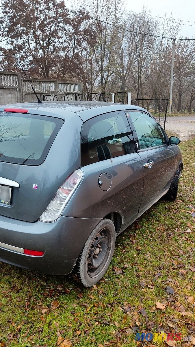 2009' Lancia Ypsilon photo #2