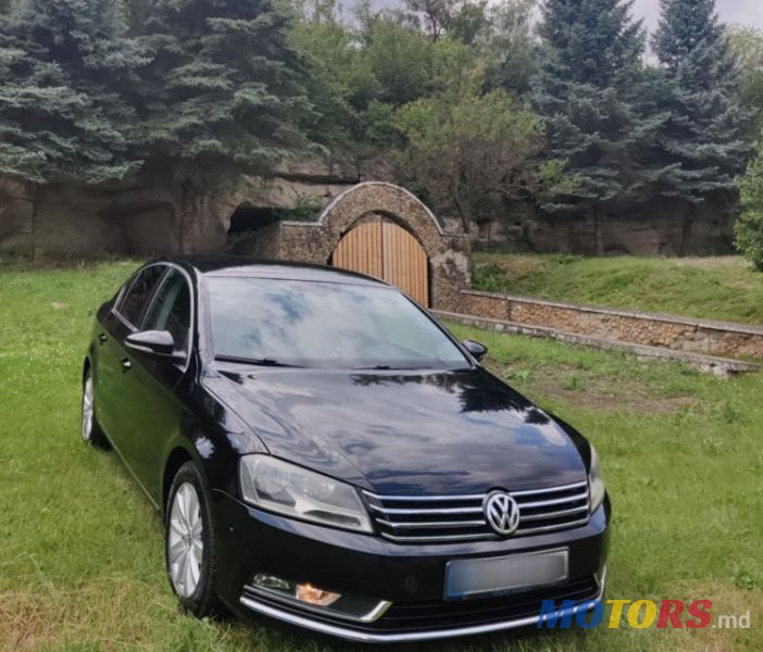 2012' Volkswagen Passat photo #3