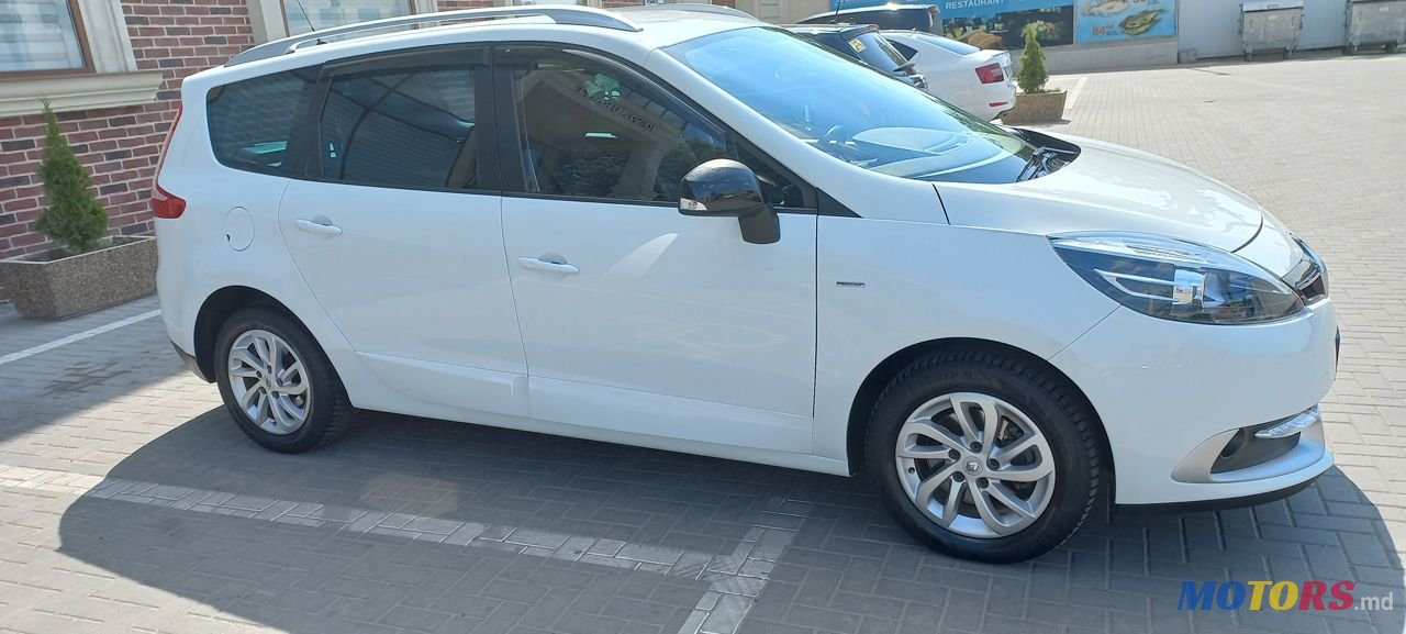 2016' Renault Grand Scenic photo #3