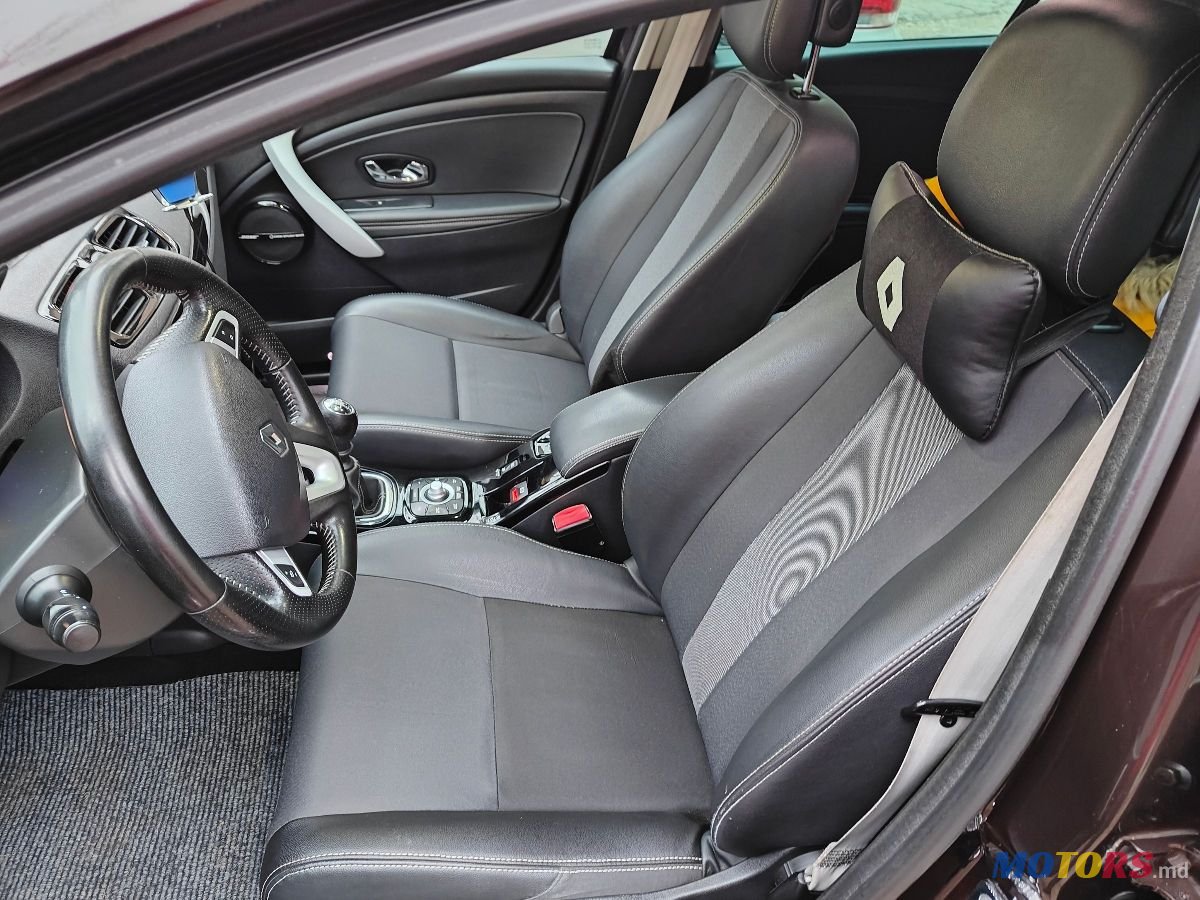 2013' Renault Megane photo #3