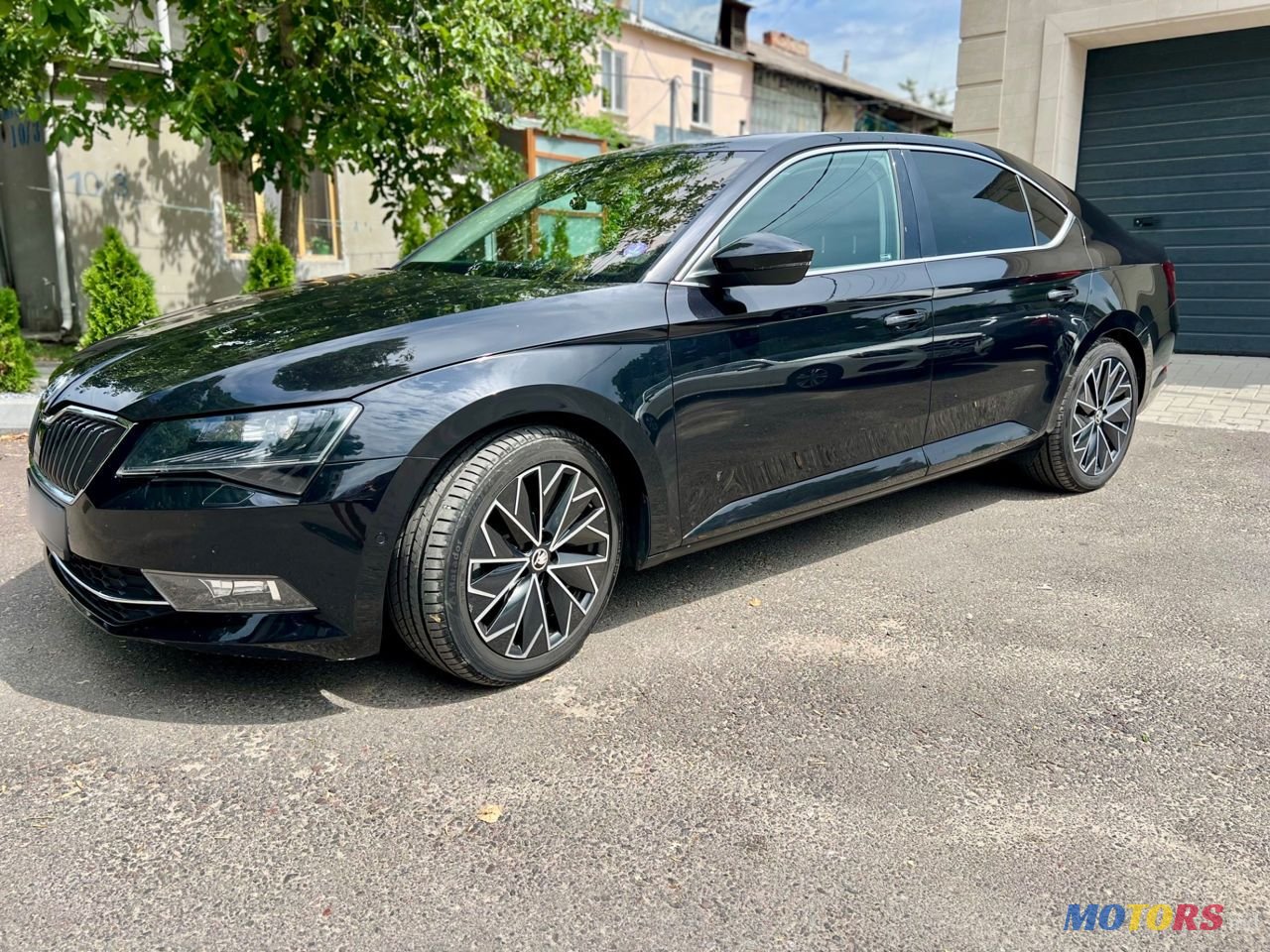 2018' Skoda Superb photo #1
