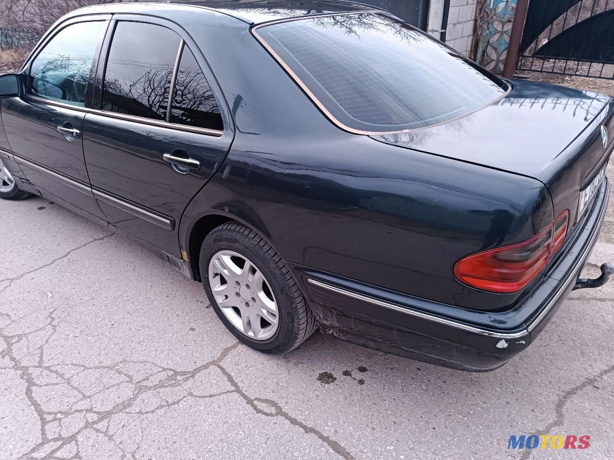 2001' Mercedes-Benz E Класс photo #4