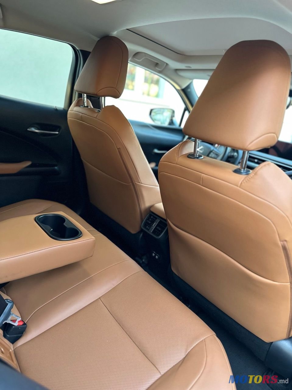 2019' Lexus UX photo #3