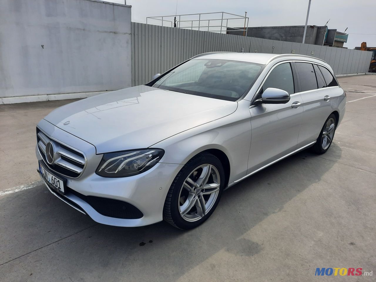 2016' Mercedes-Benz E Класс photo #3