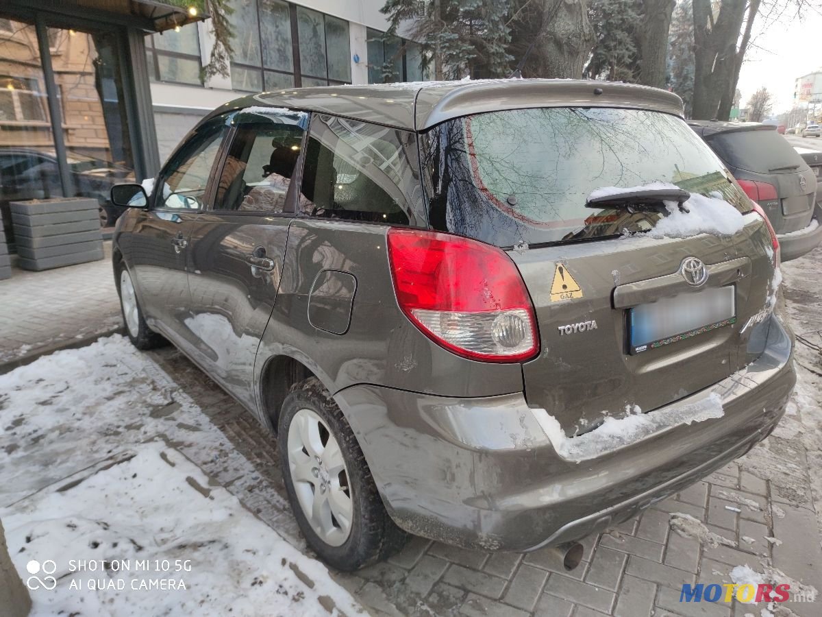 2005' Toyota Matrix photo #2