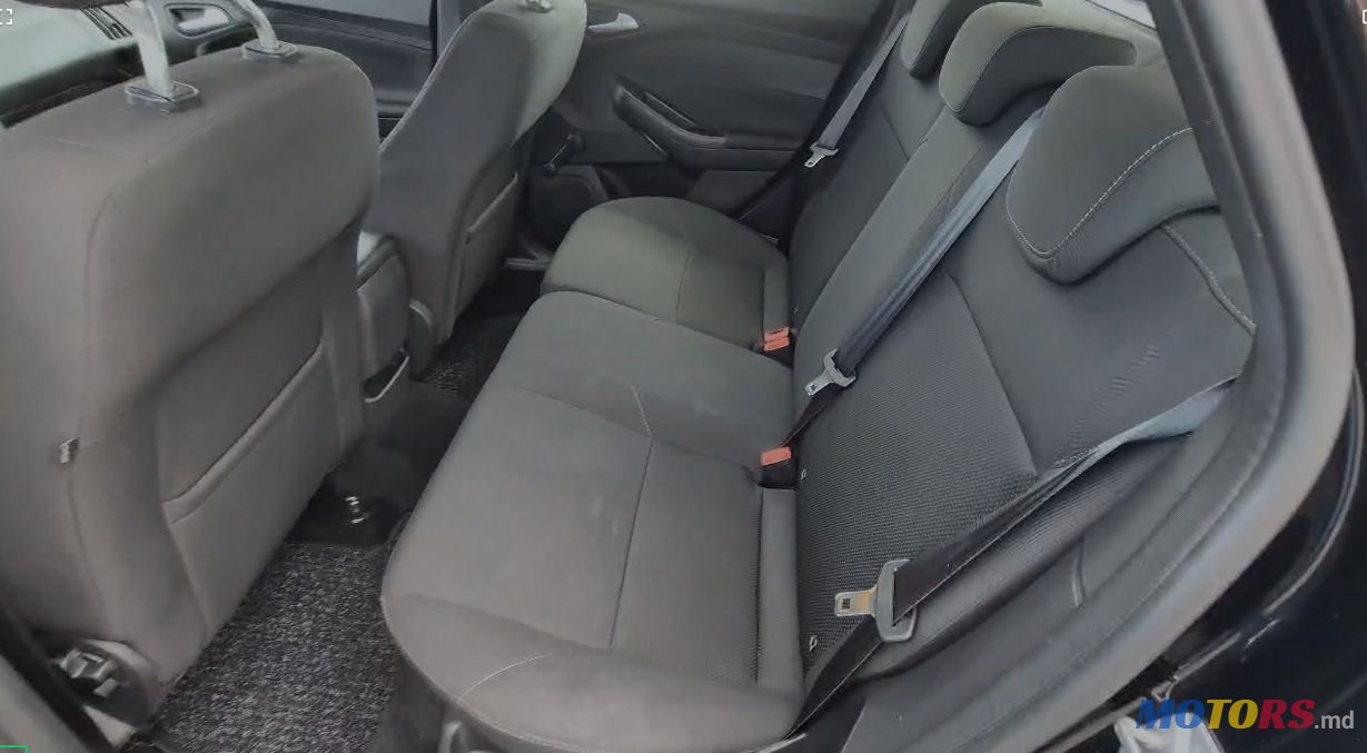 2016' Ford Focus photo #6